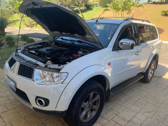 MITSUBISHI PAJERO DAKAR 3.2 HPE 4X4 7 LUGARES 16V TURBO INTERCOOLER DIESEL 4P AUTOMÁTICO MITSUBISHI PAJERO DAKAR 3.2 HPE 4X4 7 LUGARES 16V TURBO INTERCOOLER DIESEL 4P AUTOMÁTICO